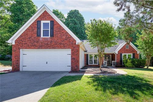 6332 Horizon Dr, Flowery Branch, GA, 30542-3979 | Card Image