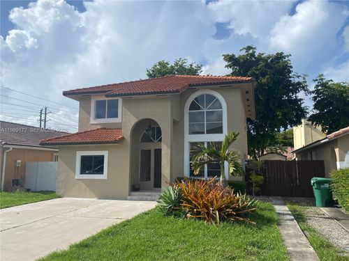 7632 Nw 166th Ter, Hialeah, FL, 33015-4153 | Card Image