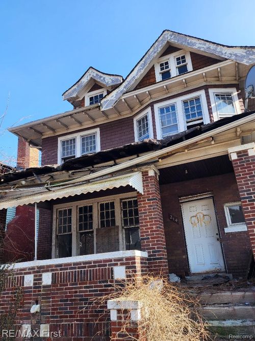 214 Tennyson St, Highland Park, MI, 48203-3572 | Card Image