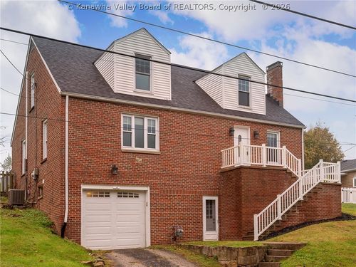 314 Skyline Dr, Charleston, WV, 25302-4231 | Card Image