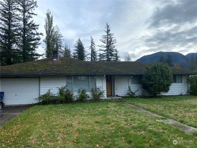 244 5th Street, House other with 3 bedrooms, 1 bathrooms and 1 parking in Gold Bar WA | Image 1