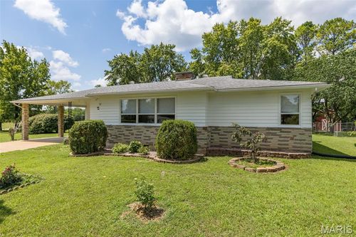 109 Madison St, Desloge, MO, 63601-3329 | Card Image