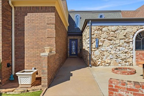 111 The Hills Street, Clinton, OK, 73601 | Card Image