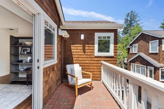 249 E Blithedale Avenue, Townhouse with 2 bedrooms, 3 bathrooms and 2 parking in Mill Valley CA | Image 23