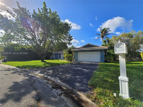 11578 Nw 39th Pl, Coral Springs, FL, 33065-7235 | Card Image