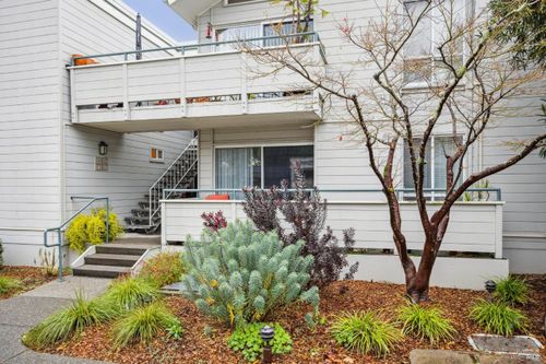 148 Larkspur Plaza Dr, Larkspur, CA, 94939-1417 | Card Image