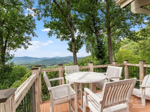 h301-47 Creekside Way, Burnsville, NC, 28714 | Card Image