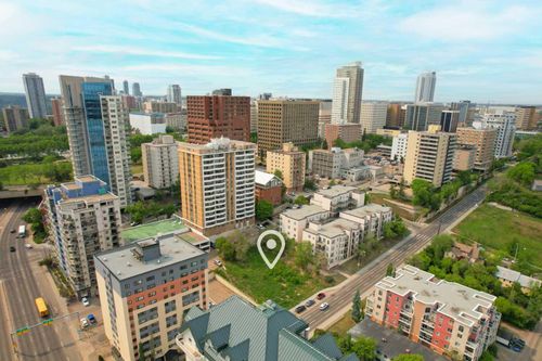 9724 105 Street Nw, Edmonton, AB, T5K0B2 | Card Image