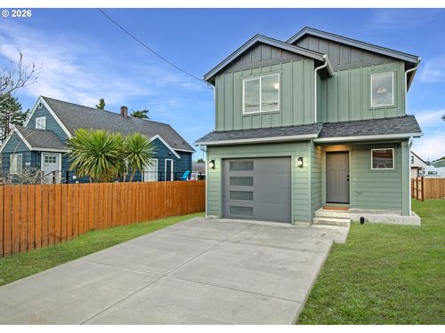934 Avenue H, Seaside, OR, 97138-7640 | Card Image