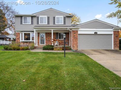 960 Dahlia Lane, Home with 4 bedrooms, 2 bathrooms and null parking in Rochester Hills MI | Image 2