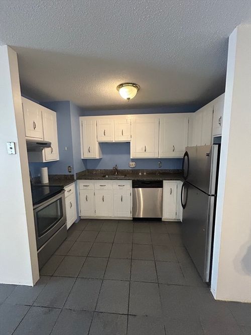 apt-39-474 Broadway, Somerville, MA, 02145-2635 | Card Image