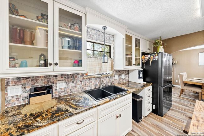 1506 D St, House other with 4 bedrooms, 3 bathrooms and null parking in Floresville TX | Image 15