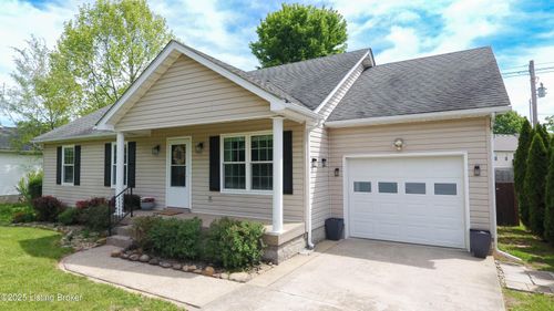 305 Old Veechdale Rd, Simpsonville, KY, 40067-5606 | Card Image