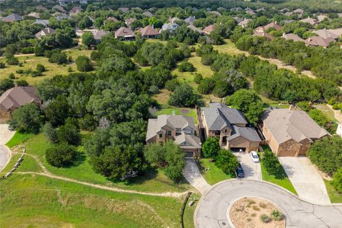 952 Wild Rose Dr, Austin, TX, 78737-4739 | Card Image