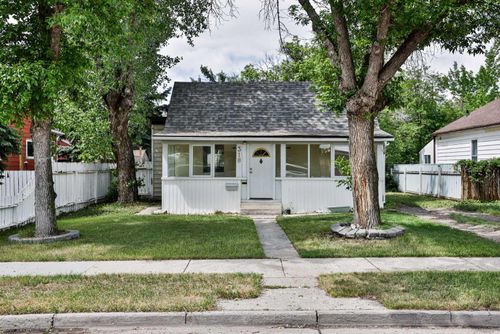 318 16 St N, Lethbridge, AB, T1H3A3 | Card Image