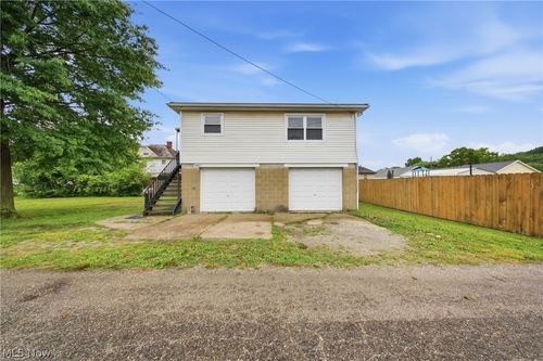 1010 1/2 Poplar Ave, Belpre, OH, 45714-1450 | Card Image