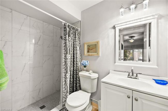 APT-31 - 1413 Sw 51 St Ln, Condo with 2 bedrooms, 2 bathrooms and null parking in CAPE CORAL FL | Image 19
