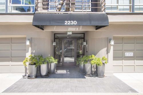 apt-101-2230 Pacific Ave, San Francisco, CA, 94115-1417 | Card Image