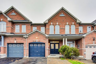 39 Catalpa Cres, House attached with 3 bedrooms, 4 bathrooms and 4 parking in Vaughan ON | Image 1