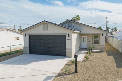 1924 Surf And Sand Dr, Bullhead City, AZ, 86442-5149 | Card Image