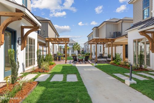 unit-803-115 Gaunt Ln, Youngsville, LA, 70592-7032 | Card Image