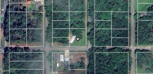 7132 Walthall St, Bay Saint Louis, MS, 39520-7919 | Card Image