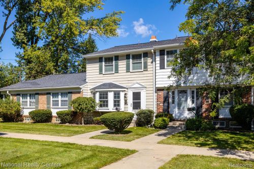 19487 Eddington, Northville Twp, MI, 48167 | Card Image