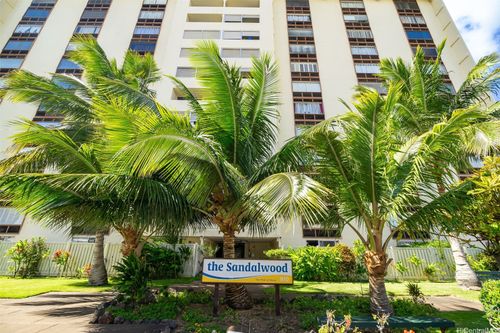 apt-308-910 Ahana St, Honolulu, HI, 96814-2401 | Card Image
