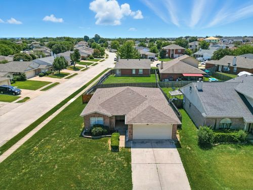 1806 Winter Pass Trl, Arlington, TX, 76002-3629 | Card Image