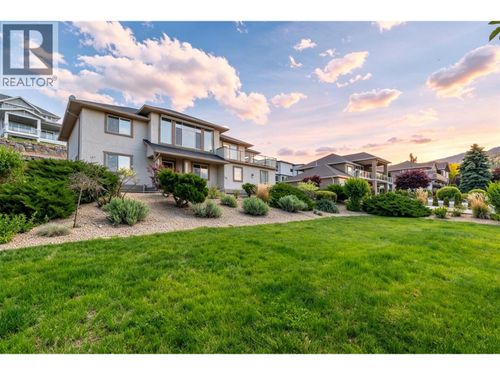295 Raven Dr, Kelowna, BC, V1W4T6 | Card Image