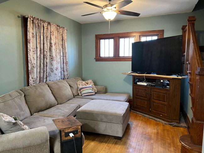 Living Room | Image 10