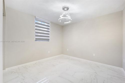 2102-10000 Nw 80th Ct, Hialeah Gardens, FL, 33016-2259 | Card Image