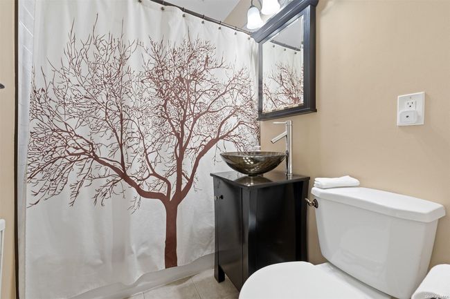 49-44 167 Th St, House other with 4 bedrooms, 3 bathrooms and null parking in Fresh Meadows NY | Image 26