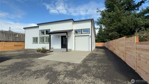 955 Tonquin Ave Sw, Ocean Shores, WA, 98569-9413 | Card Image