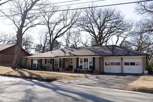 3313 S Cameron Ave, Tyler, TX, 75701-9126 | Card Image