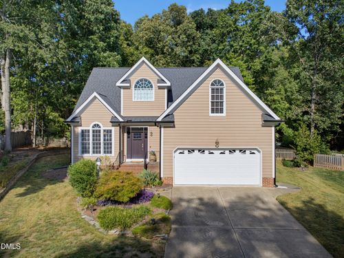 121 Dutch Hill Rd, Holly Springs, NC, 27540-8524 | Card Image