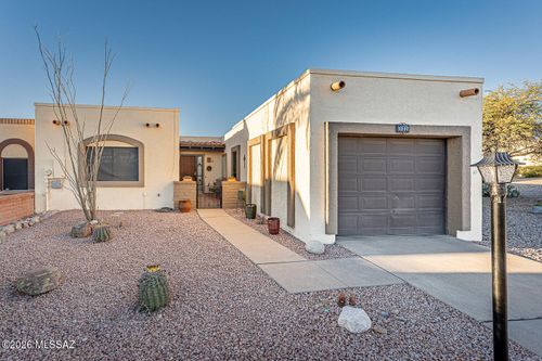 1117 W Camino Sagasta, Green Valley, AZ, 85622 | Card Image