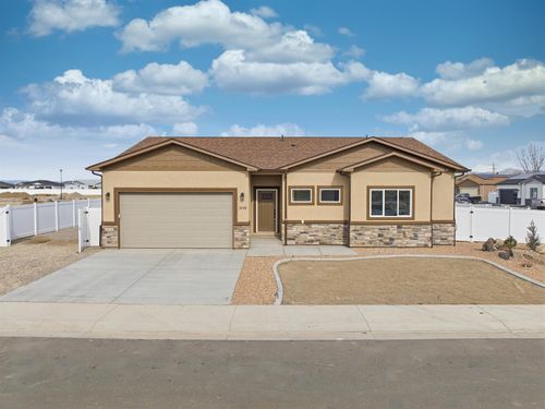 2148 Moon River Rd, Grand Junction, CO, 81505-9713 | Card Image