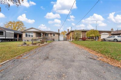 25 Meredith Dr, House other with 3 bedrooms, 2 bathrooms and 4 parking in Saint Catharines ON | Image 2