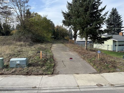 7002 Ne 47th Ave, Vancouver, WA, 98661-1320 | Card Image