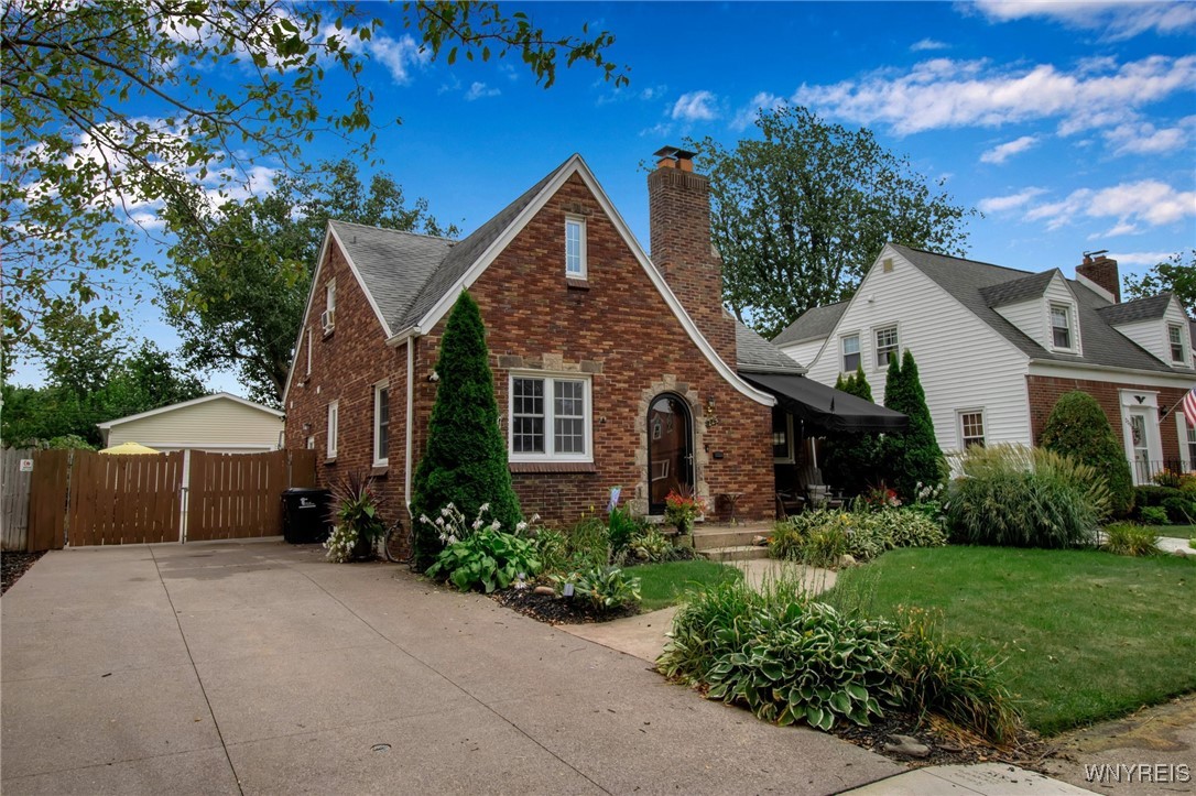 Hartford Ave, Buffalo, NY 14223