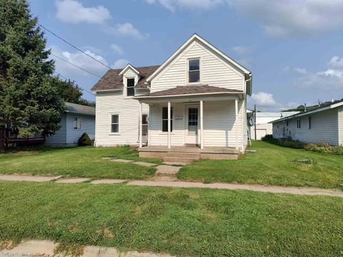 808 S Mill St, Decorah, IA, 52101-2029 | Card Image