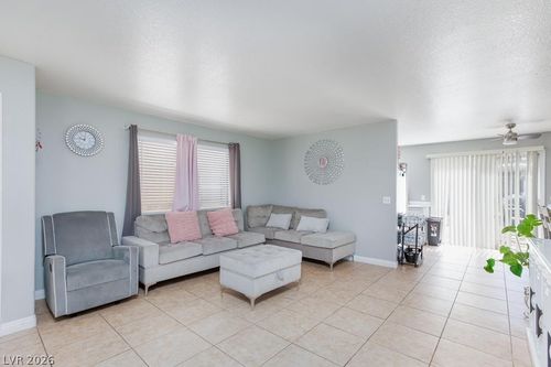 101-8009 Draco Cir, Las Vegas, NV, 89128-1927 | Card Image