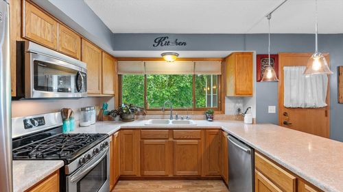 1550 181st Ave Nw, Cedar, MN, 55011-9504 | Card Image