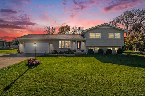 10370 Glen Lee Trl, Granger, IN, 46530-7230 | Card Image
