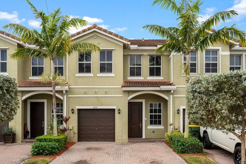 2416 Se 15th St, Homestead, FL, 33035-2274 | Card Image