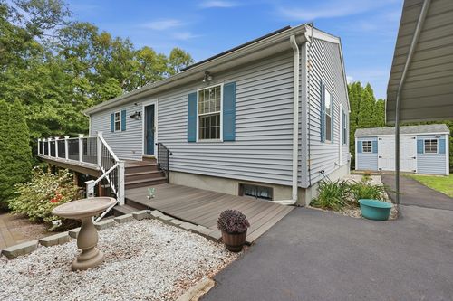 77-77 Eagle Dr, Douglas, MA, 01516-2368 | Card Image