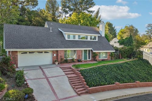 12055 Dresden Pl, Granada Hills, CA, 91344-2326 | Card Image