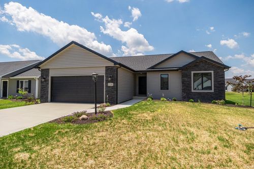 15585 Impala Dr, Huntertown, IN, 46748-9561 | Card Image
