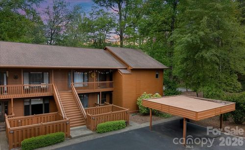 16 W Woodsong Ln, Brevard, NC, 28712-4595 | Card Image
